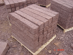 Red Sandstone Pineapple Pallisade