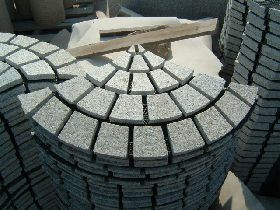 Cobbles driveway tumbled granite mesh pavers