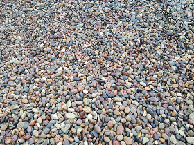 Natural River Gravel for Landscaping