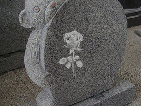 Gravestone Designs For Infants and Children 007