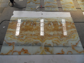 Onyx backlit used for Bar Interior Design